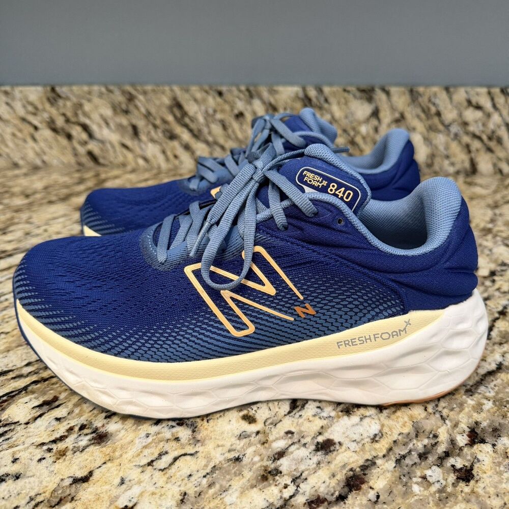New Balance Fresh Foam X 840 v1 Womens 8 2E Wide Blue Running Shoes W840FCH